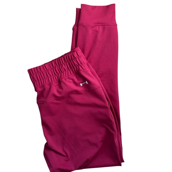 Barbell Contour Joggers Sz M In Berry Pockets Athletic Performance Active - Picture 2 of 6